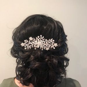 Beautiful elegant hair piece for wedding
